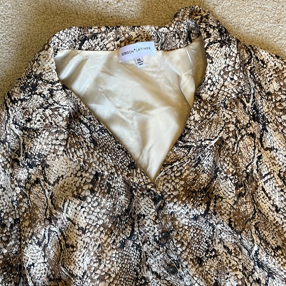 Gibson and latimer snake print dress with belt - Picture 4 of 5